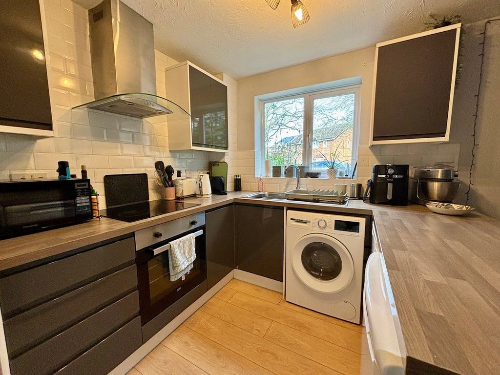 Property photo 2 of 10 2