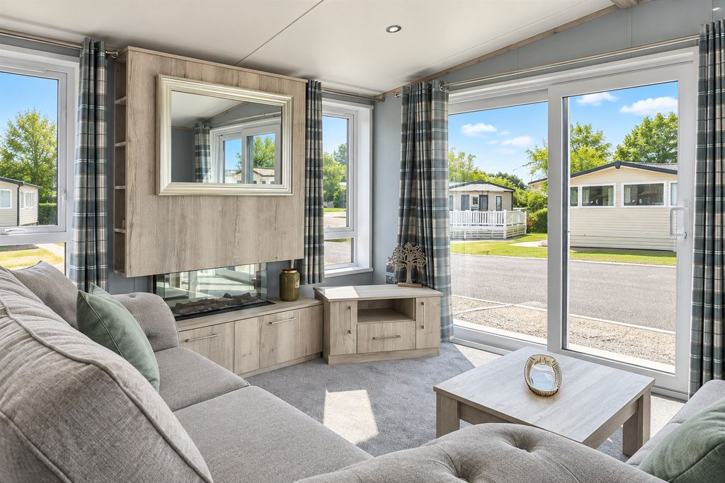 Property photo 2 of 6 4307741
