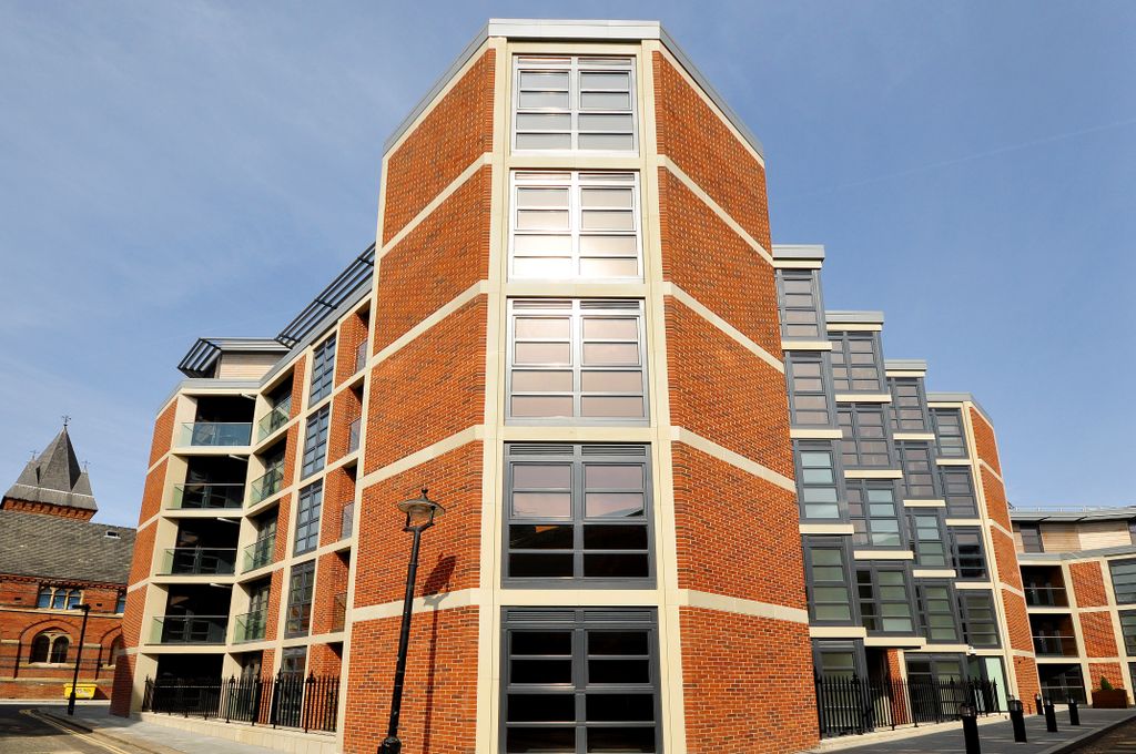 Property photo 2 of 13