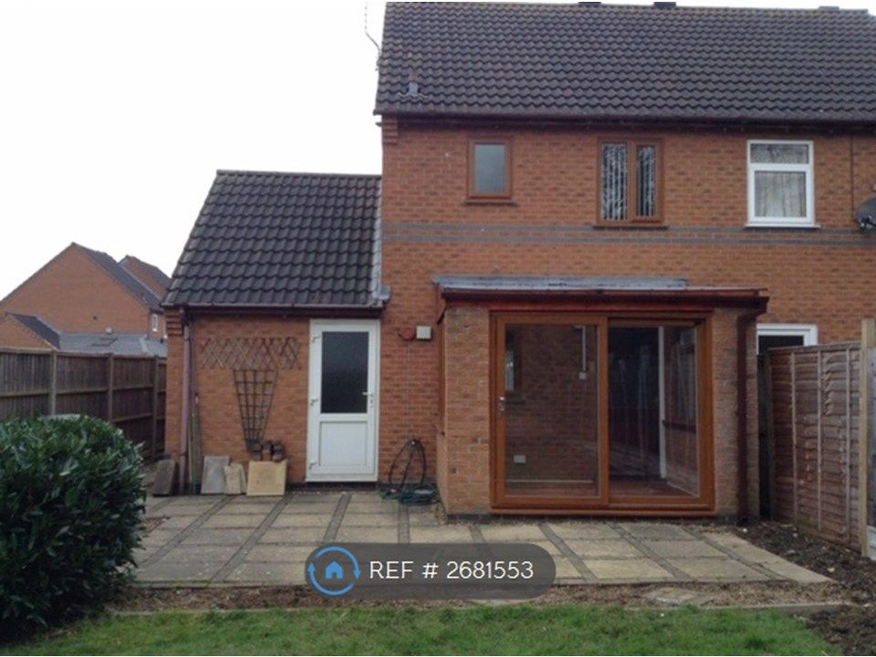 Property photo 3 of 10 Rear