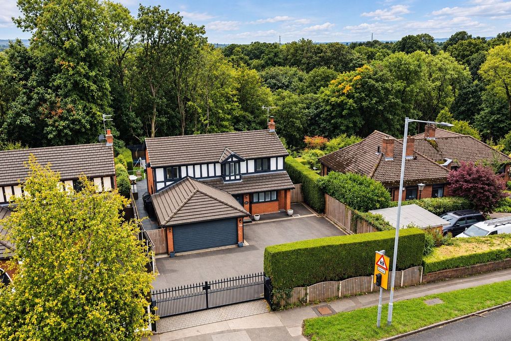 Property photo 1 of 34
