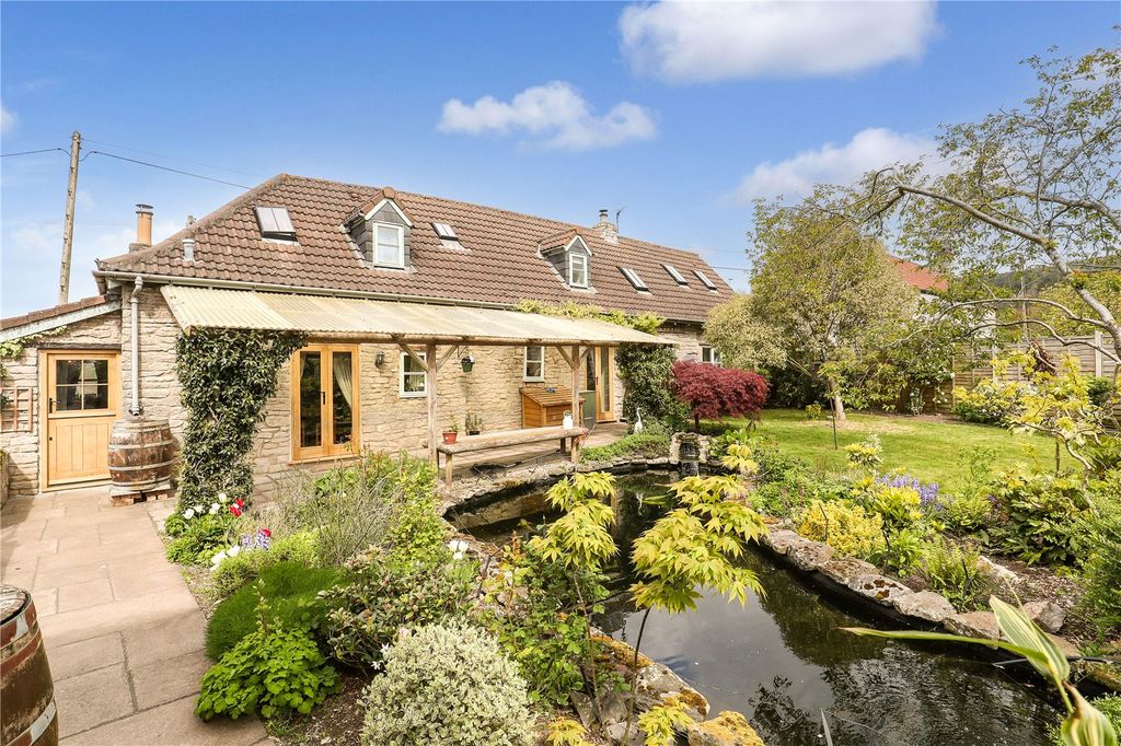 Property photo 1 of 42 Picture No. 06