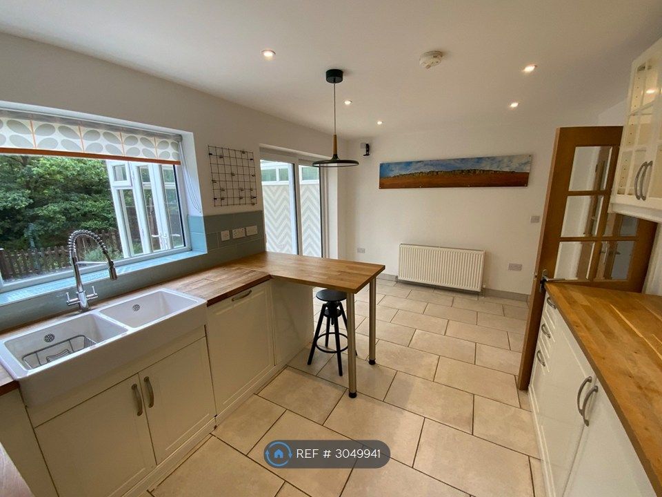 Property photo 1 of 27