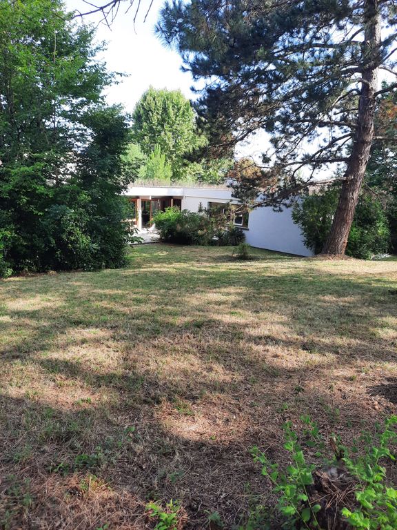 Property photo 2 of 2