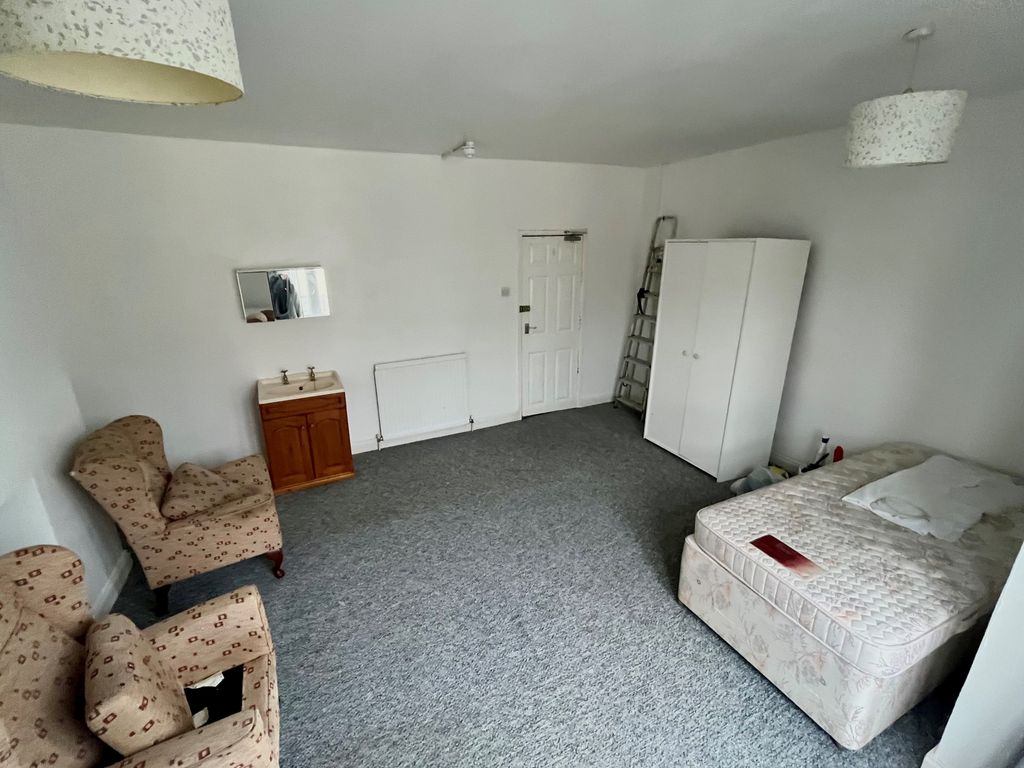 Property photo 2 of 2 Bedroom