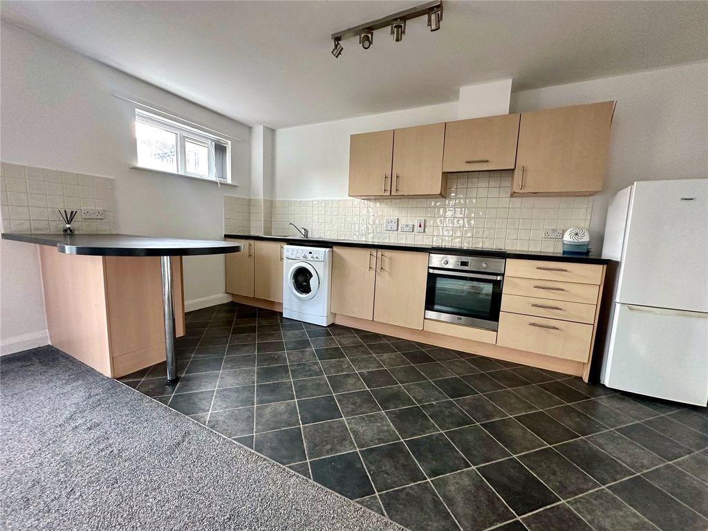 Property photo 3 of 13 Picture No. 12