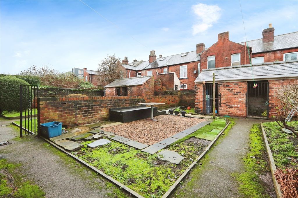 Property photo 2 of 7 Picture No. 05