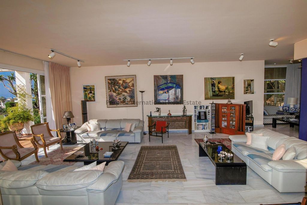 Property photo 3 of 48