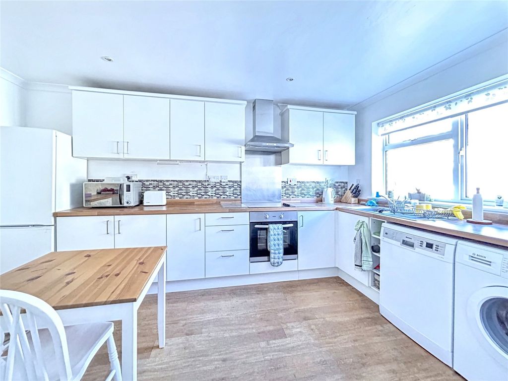 Property photo 2 of 11 Picture No. 05