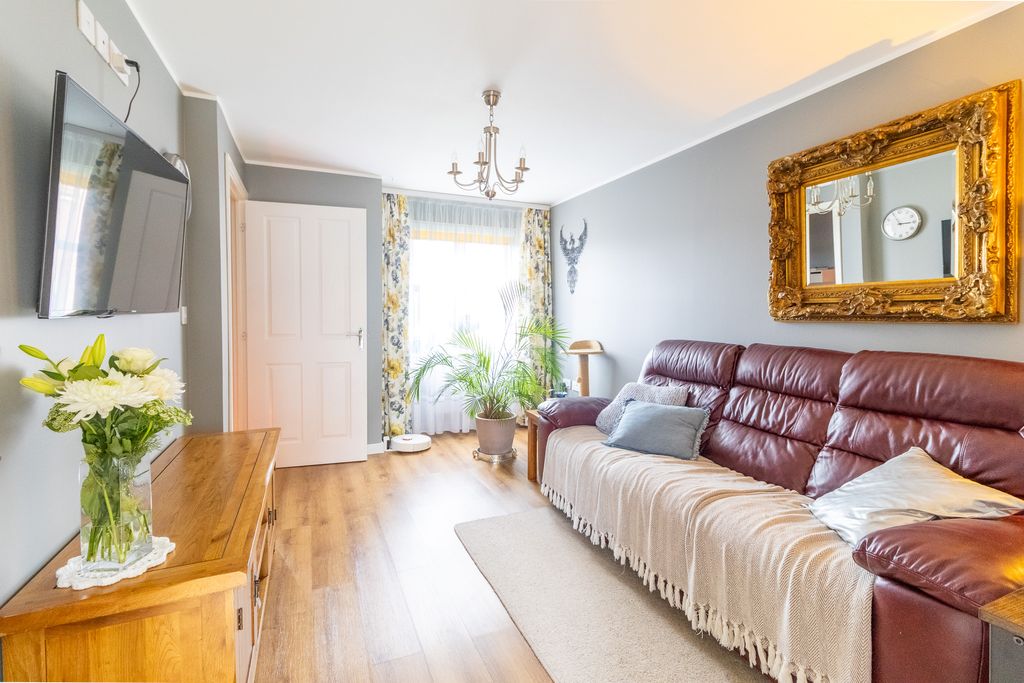 Property photo 3 of 20 Img_1208-Hdr