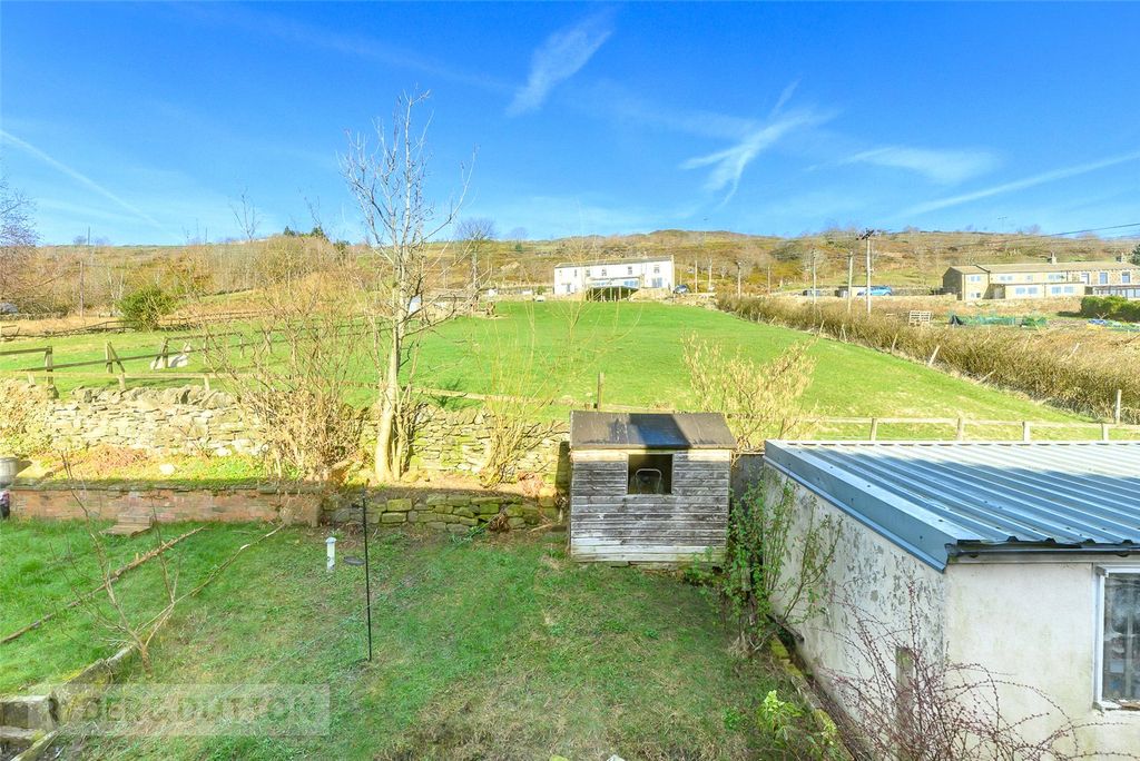 Property photo 2 of 17 View