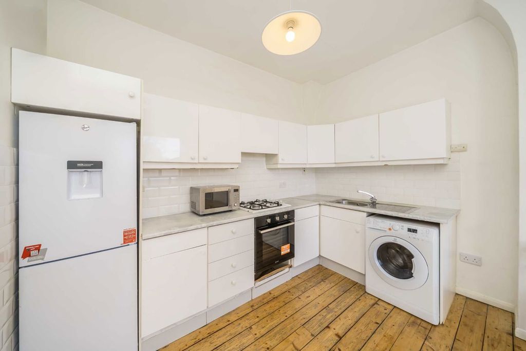 Property photo 3 of 4