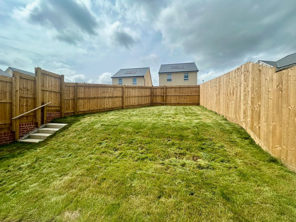 Property photo 3 of 16 Image