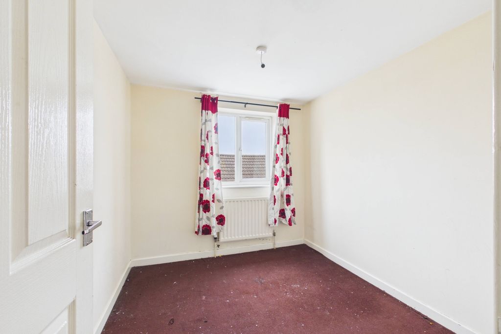 Property photo 2 of 4