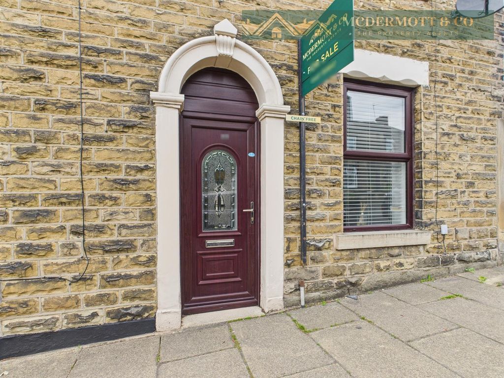 Property photo 1 of 24