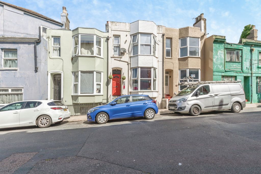 Property photo 1 of 14