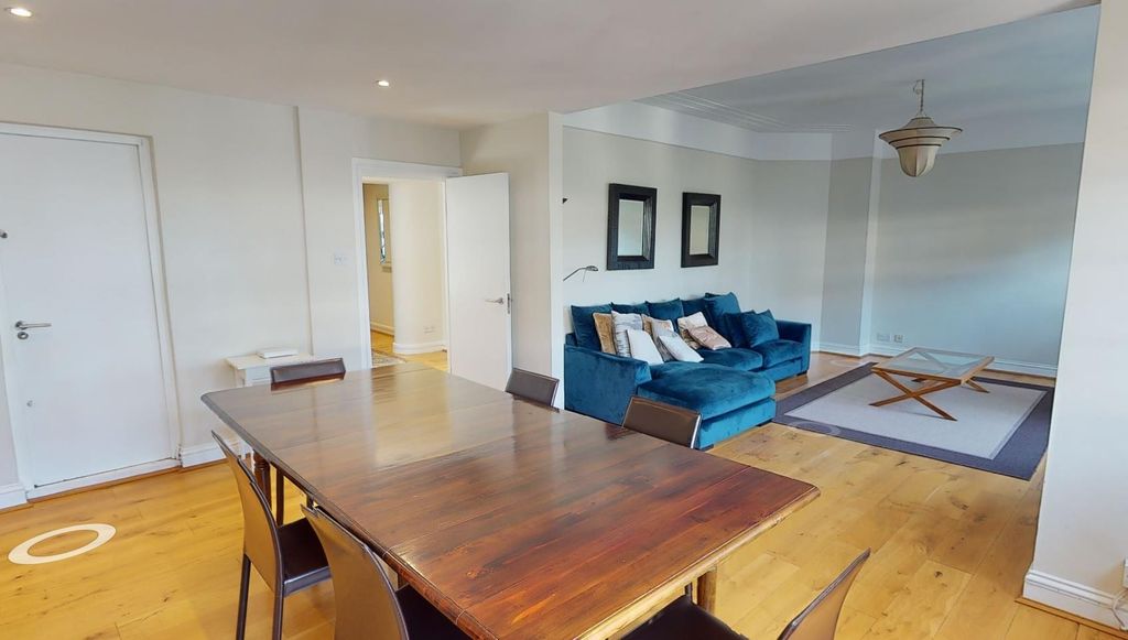 Property photo 3 of 9 Dining Room.Jpg