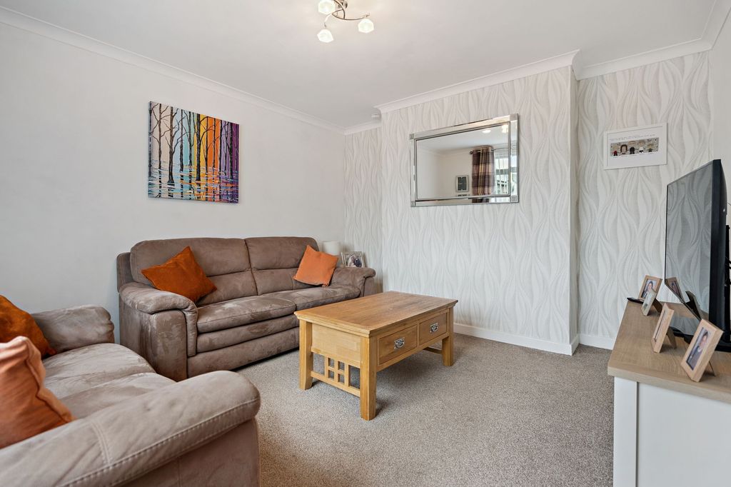 Property photo 3 of 21