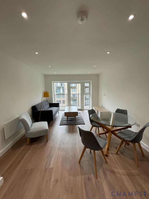 Property photo 1 of 6 1 Bedroom Apartment To Let