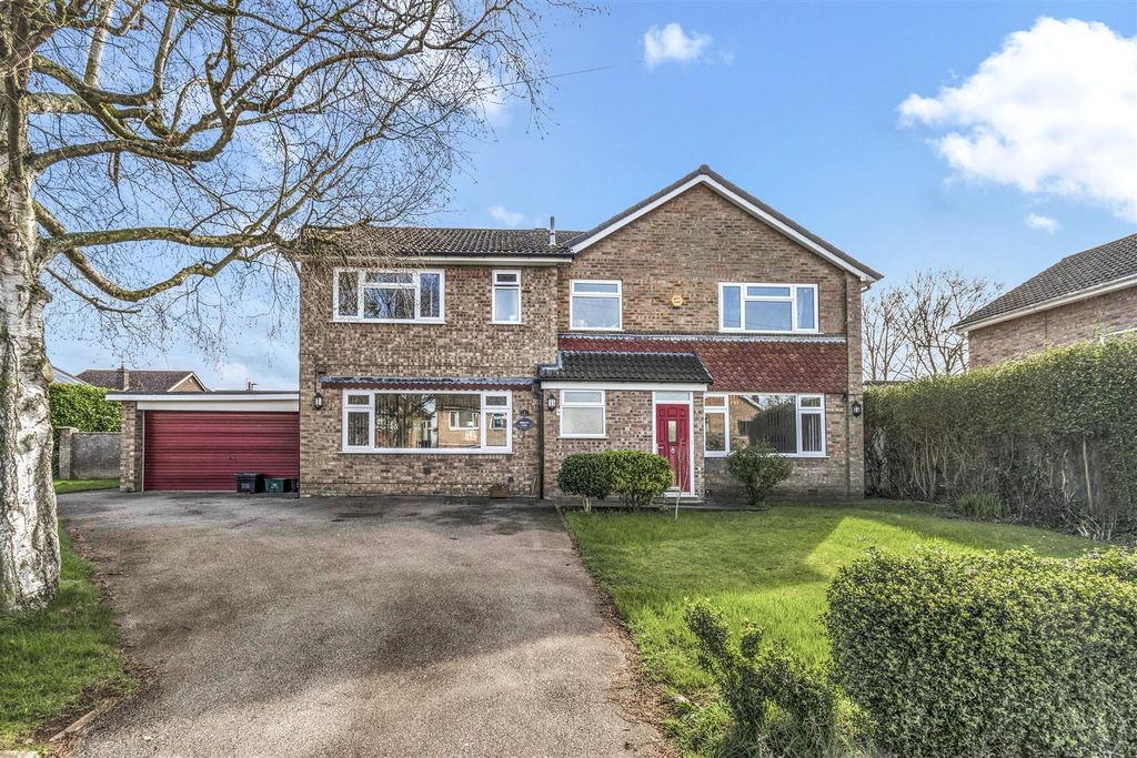 Property photo 1 of 18 7 Derwent Park.Jpg