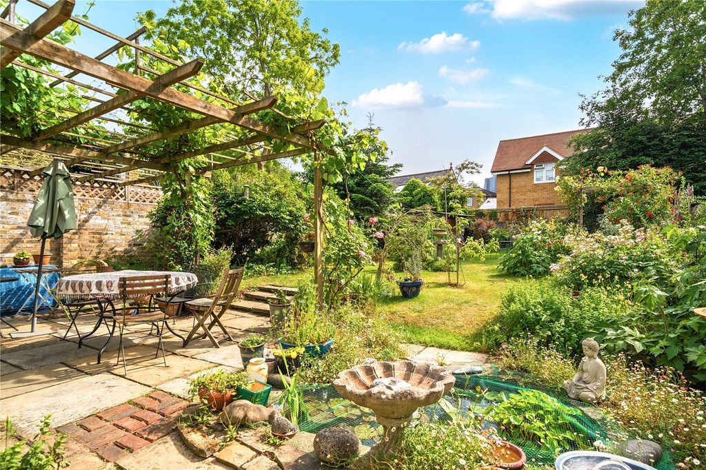 Property photo 3 of 19 Picture No. 23