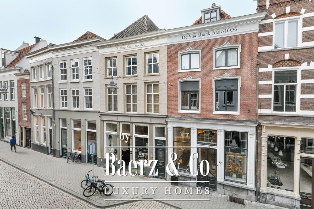 Property photo 1 of 71