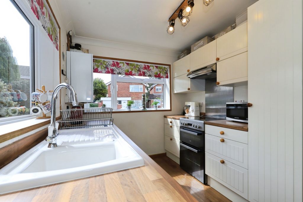 Property photo 2 of 19