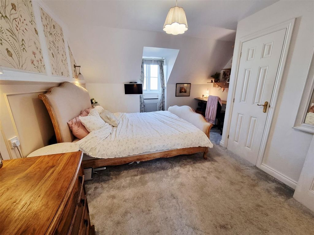 Property photo 3 of 22 20251118_102005.Jpg