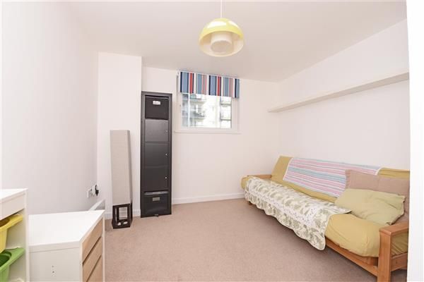 Property photo 3 of 9 Photo