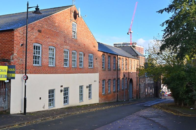 Property photo 1 of 9 Front View