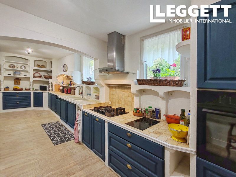 Property photo 3 of 10