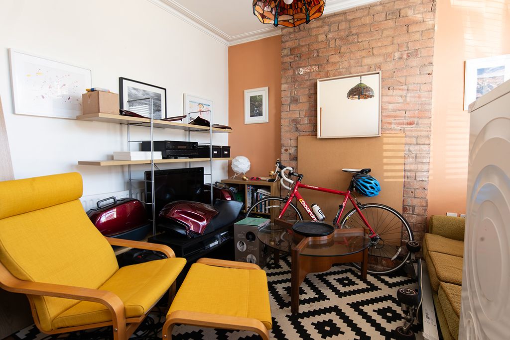 Property photo 2 of 20