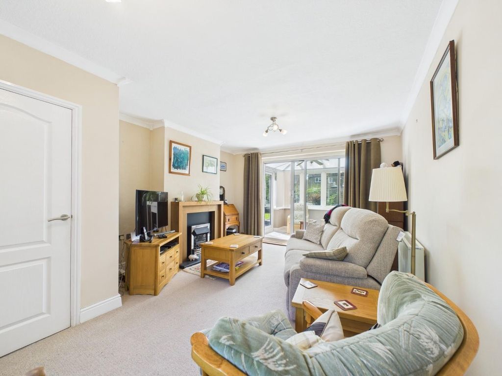 Property photo 3 of 34 Sitting Room