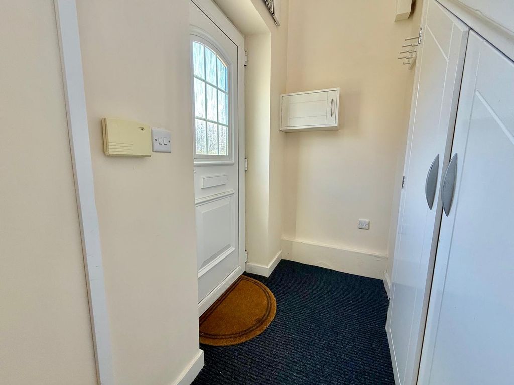 Property photo 2 of 13 Picture No. 25
