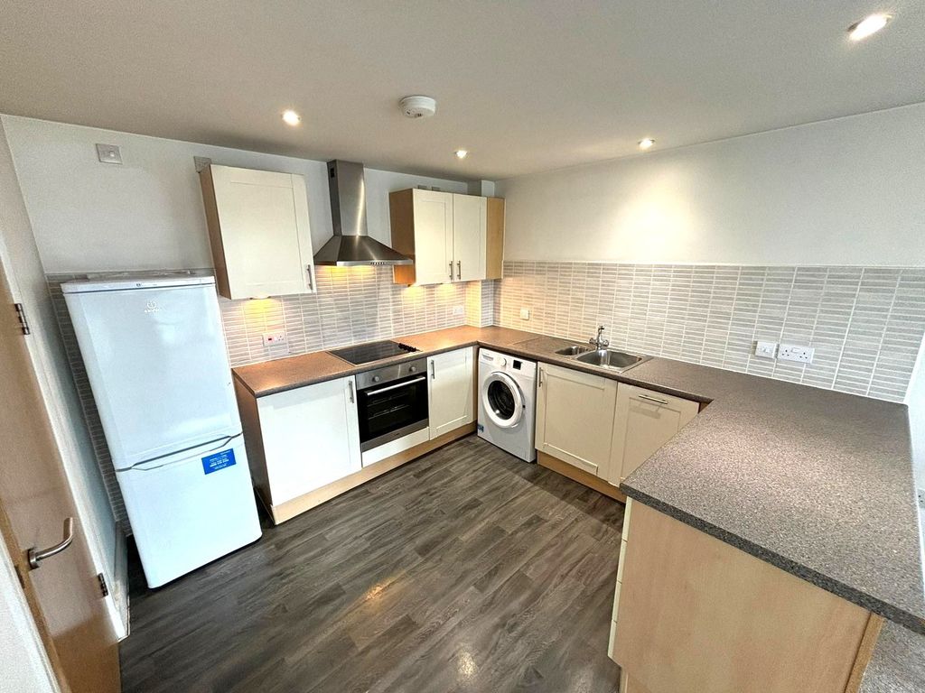 Property photo 3 of 7 Picture No. 11