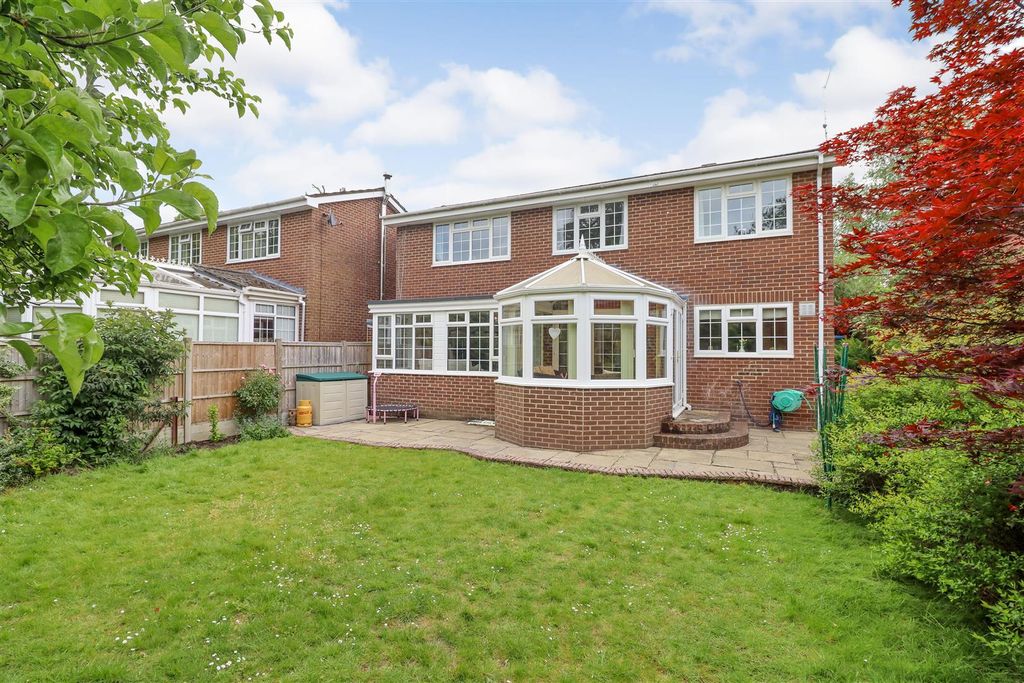 Property photo 1 of 24