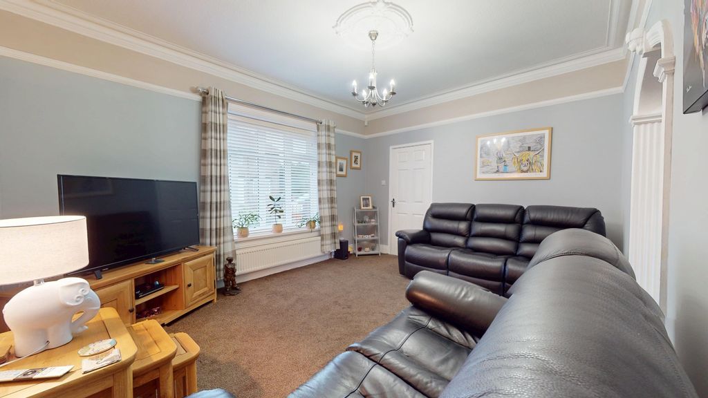 Property photo 2 of 34 4693003