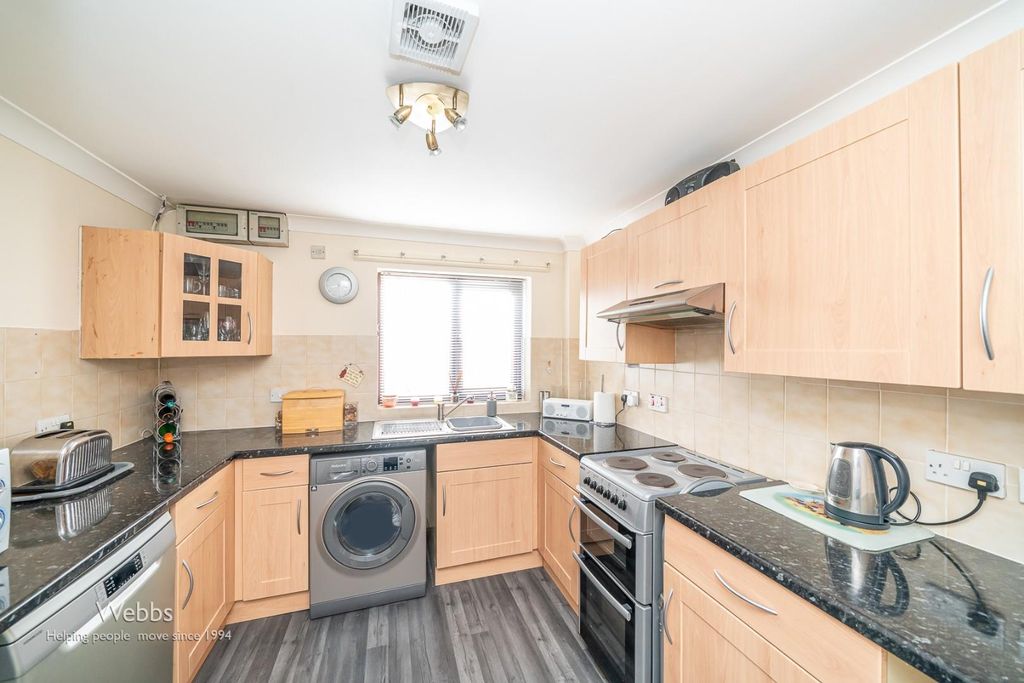 Property photo 3 of 20 Â© Webbs Estate Agents Â© (38 Of 116).Jpg