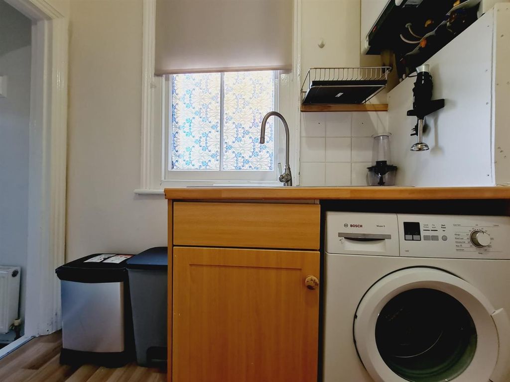 Property photo 3 of 9 Pic 5.Jpg