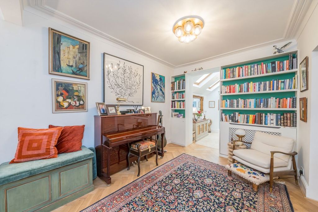 Property photo 3 of 10