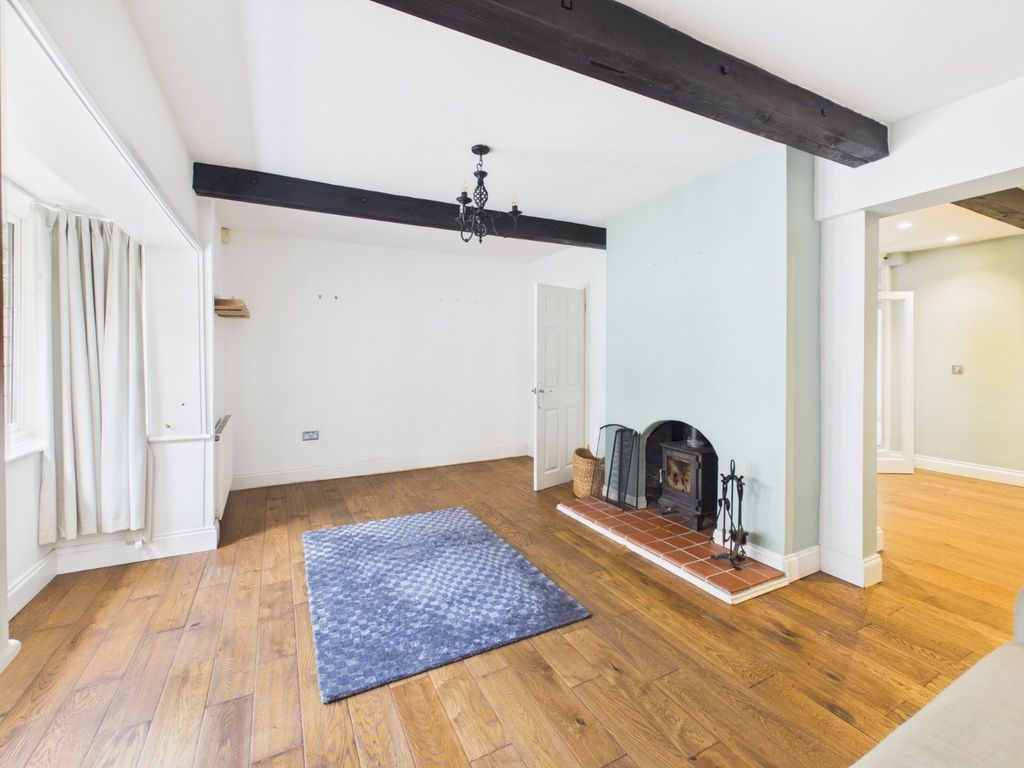 Property photo 3 of 15 Sitting Room