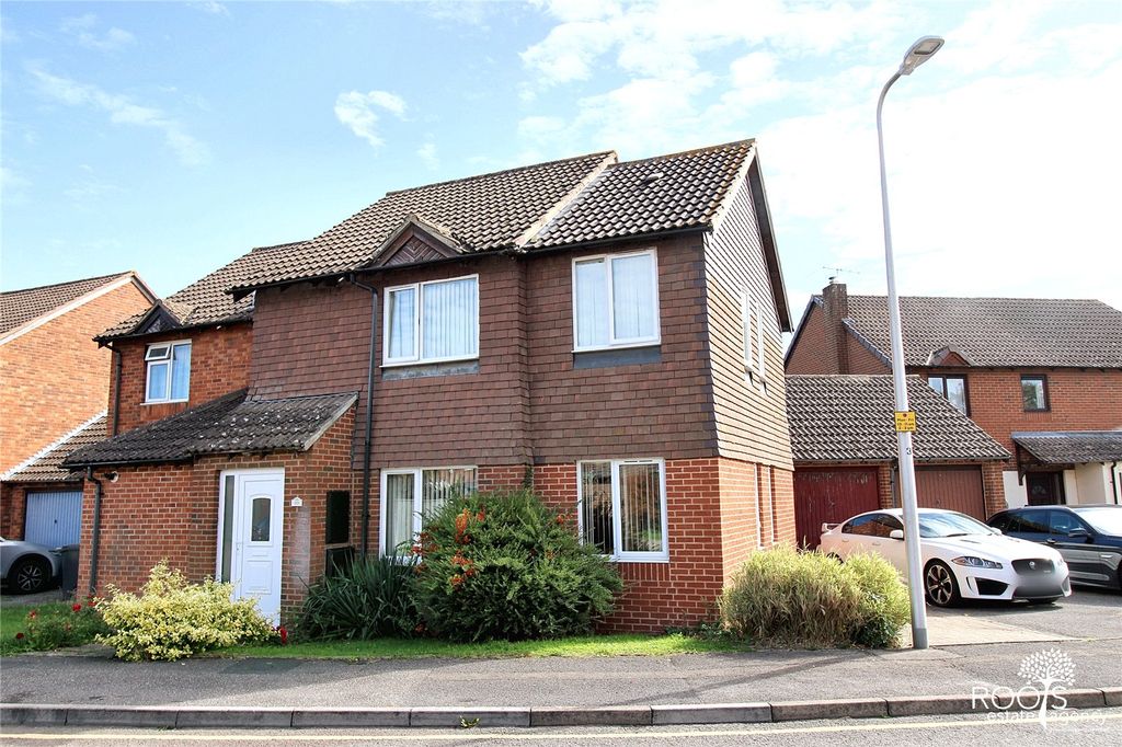 Property photo 1 of 15 Frontage