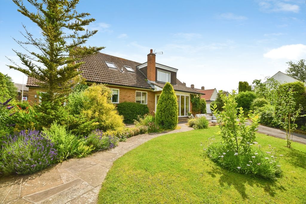 Property photo 1 of 21 Pbox-Img.Jpg