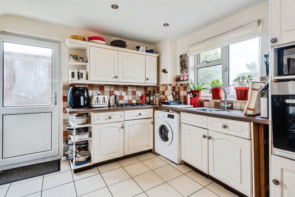 Property photo 3 of 14