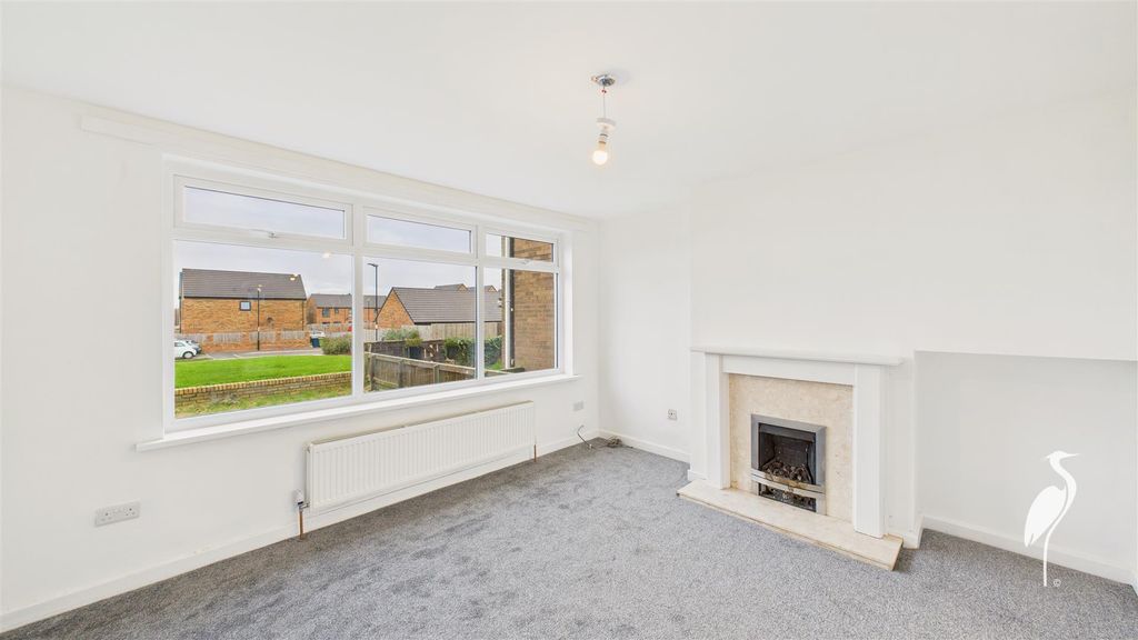 Property photo 2 of 21 Lounge