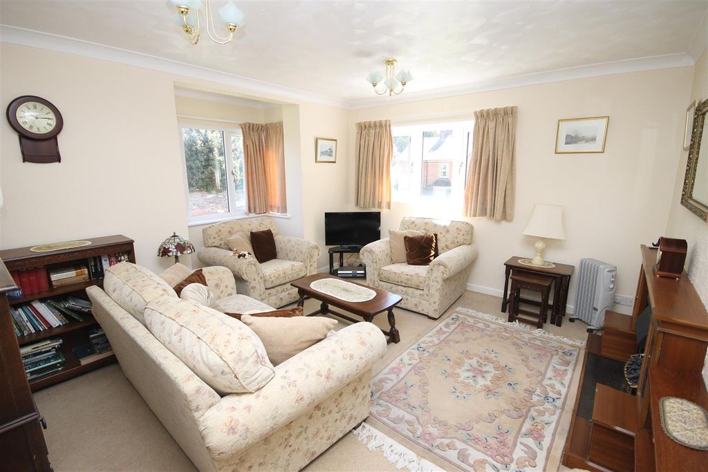 Property photo 3 of 7