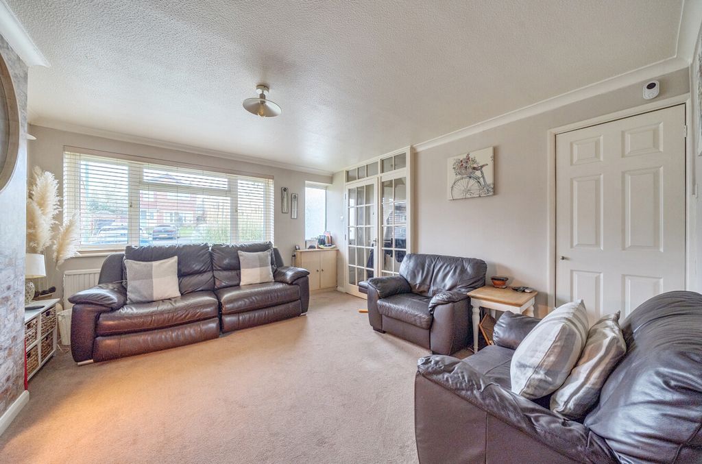 Property photo 2 of 26 1406529-23-6980Ab...