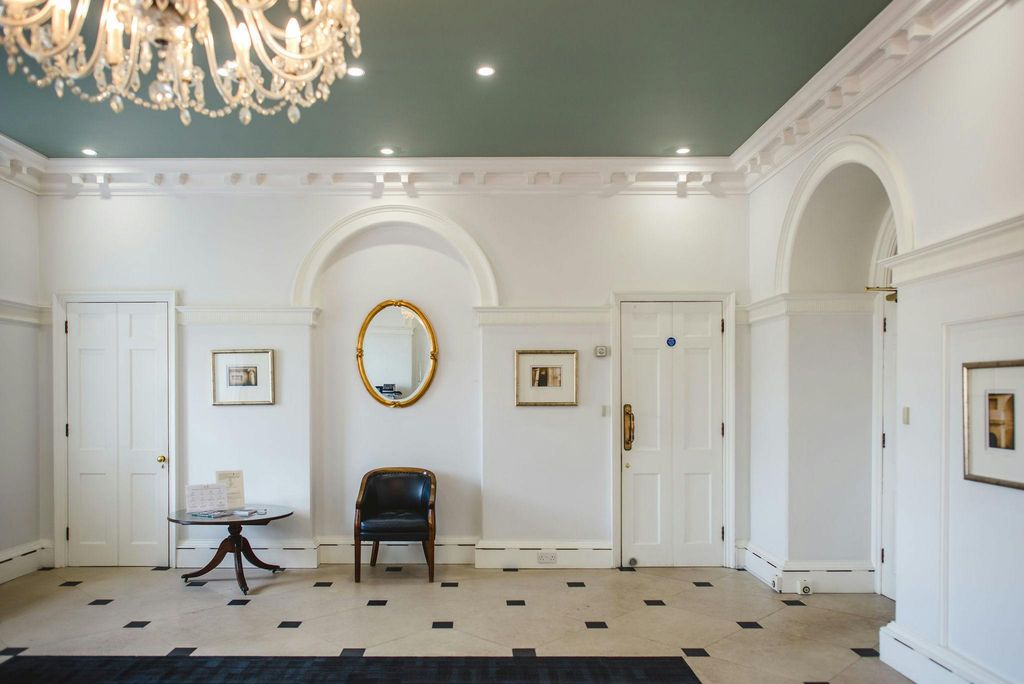 Property photo 2 of 6 Cams Enterance.Jpg