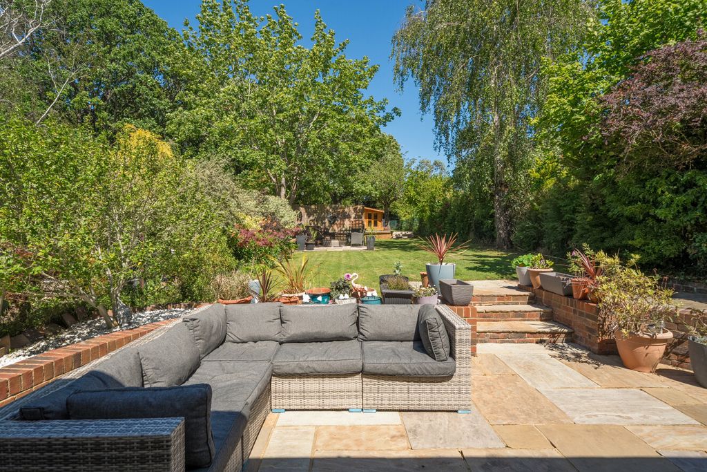 Property photo 2 of 18 1477725-16-6A32c8...