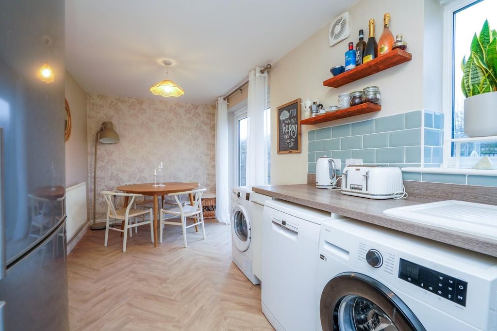 Property photo 3 of 24 19, Palm House Drive, Selby Yo8 8Gj_Dsc05337.Jpg